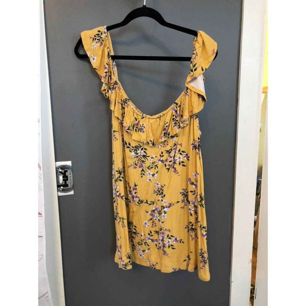 Torrid size 3 yellow Floral tank top